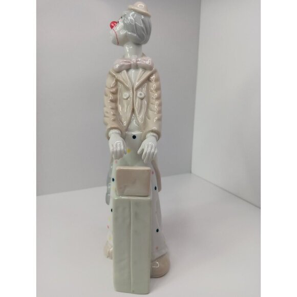 Porcelain Cascades Clown Playing The Piano With Dice 10" Tall 6340C - Picture 3 of 9